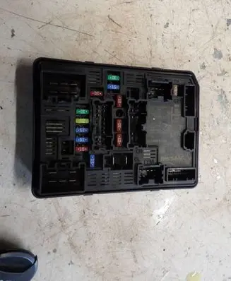 Renault Captur II Fuse module 284B67877R
