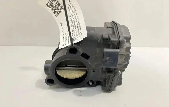 BMW 7 G11 G12 Throttle valve 8512452