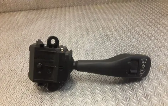BMW 3 E46 Wiper speed switch 8363664