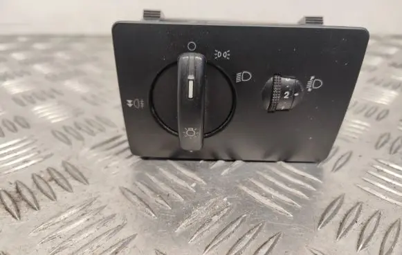 Ford Fusion Light switch 6S6T13A024CA