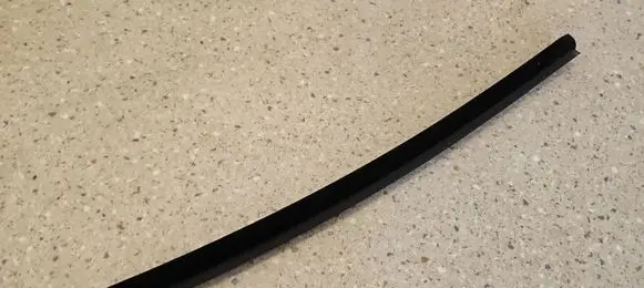 Maserati Ghibli Rubber seal front door (on door) B386