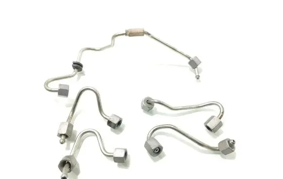 Subaru Outback Fuel injector supply line/pipe 