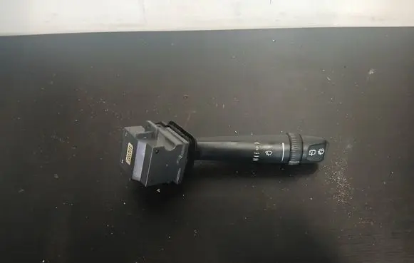 Volvo XC90 Wiper control stalk 8191545 03W20D