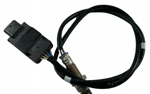 Audi Q3 F3 Lambda probe sensor 05N907807G 05N907807AD