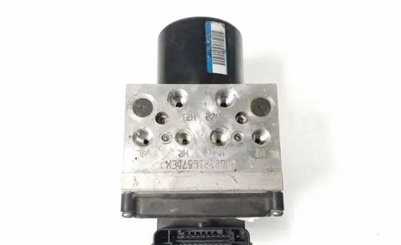 Volkswagen PASSAT B6 ABS Pump 3C0614109P