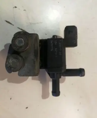 Volvo V70 Turbo solenoid valve 9470775 72251702