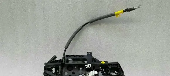 Porsche 718 Cayman 982 982c Front door coupe exterior handle/bracket 982837886B