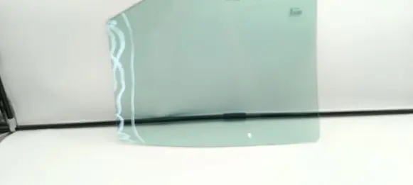 Jaguar X-Type Rear vent window glass 001057