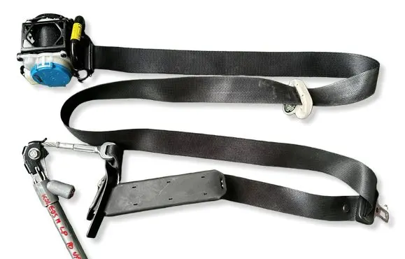 Renault Koleos II Front seatbelt 868857132R