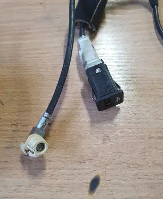 BMW 3 E90 E91 USB socket connector 9167196