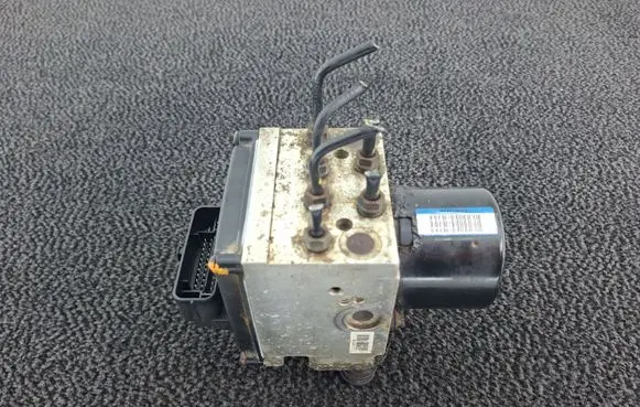 Volkswagen PASSAT B6 ABS Pump 3C0614095S 16332402