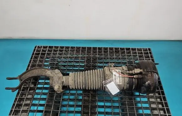 Front shock absorber/damper