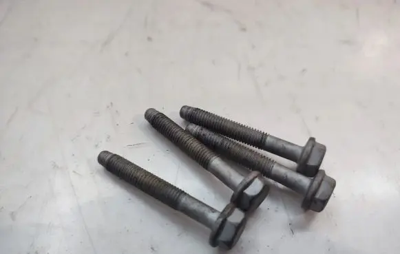 Opel Mokka X Fuel Injector clamp holder