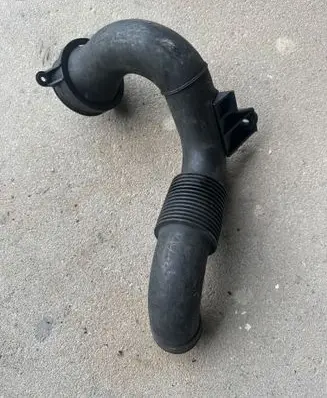 Audi A8 S8 D3 4E Air intake duct part 057129609C