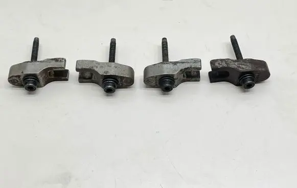 Volvo S90, V90 Fuel Injector clamp holder