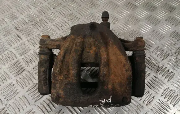 Toyota Corolla Verso AR10 Front brake caliper 4775005060