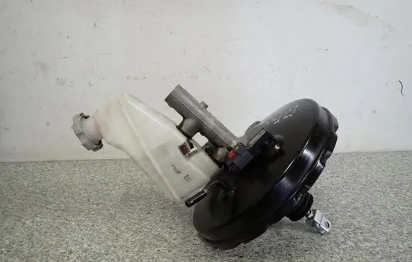 Hyundai i20 (PB PBT) Brake booster