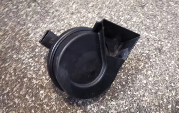 Audi A8 S8 D3 4E Horn signal