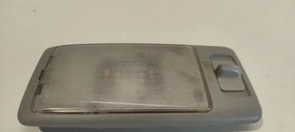 Subaru Outback Rear seat light