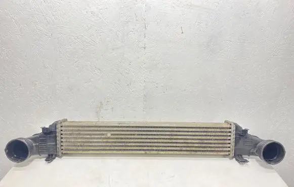 Mercedes-Benz E W211 Intercooler radiator A2115001102