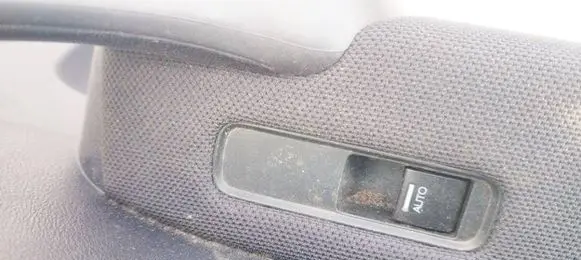 Honda CR-V Electric window control switch