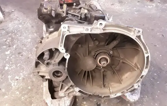 Volvo C30 Manual 5 speed gearbox 6N5R7002ZA T1GF2 11110803