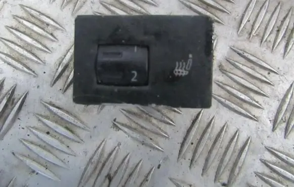 Volkswagen Touareg I Seat heating switch 7l6963563