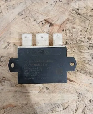 Mercedes-Benz GLC X253 C253 Tailgate/trunk control unit/module A2389053301 C17433107 007573419