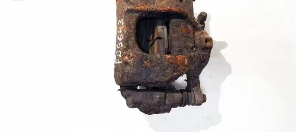 Toyota Auris 150 Front brake caliper 