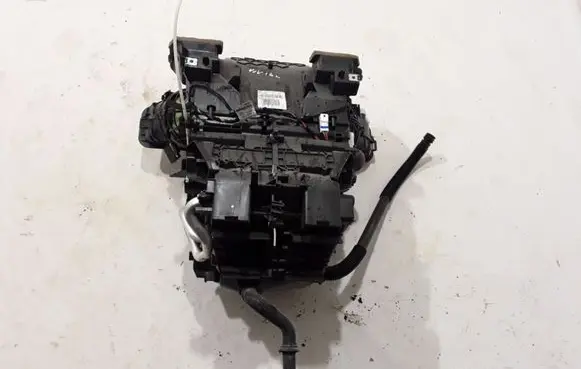 Opel Vivaro Interior heater climate box assembly 272700324R