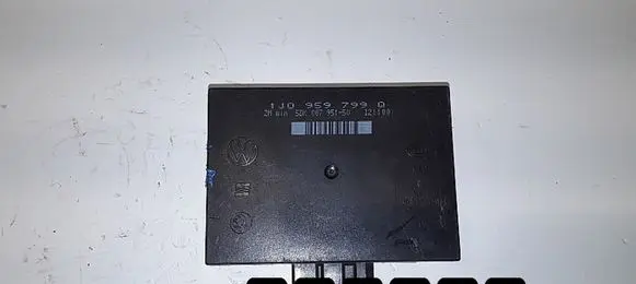 Volkswagen Golf IV Engine control unit/module 1J0959799