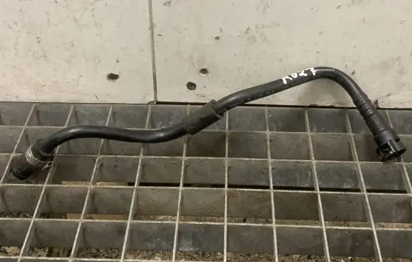 Mercedes-Benz CLA C117 X117 W117 Brake vacuum hose/pipe A2700181600