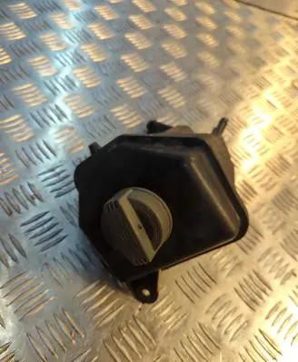 Audi A8 S8 D3 4E Power steering fluid tank/reservoir 4E0422373N