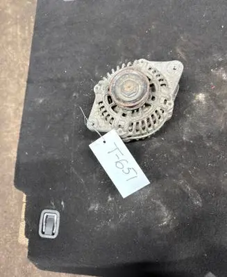 KIA Rio Generator/alternator 0K30D18300