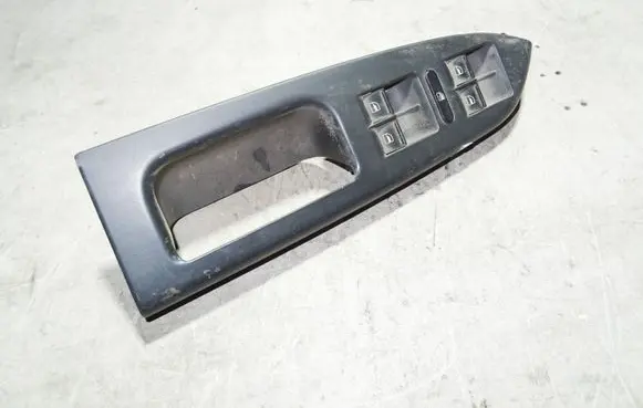 Volkswagen Touran II Electric window control switch 1K4959857B