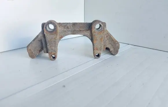 Volkswagen PASSAT B5.5 Front Brake Caliper Pad/Carrier 
