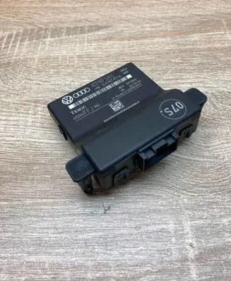 Volkswagen PASSAT B6 Gateway control module 3C0907530C 3C0907951A