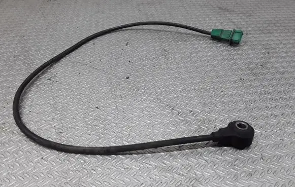 Audi A6 S6 C5 4B Detonation knock sensor 5WM1511