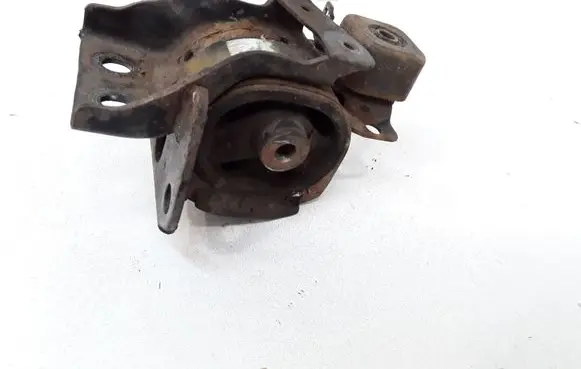 Toyota Corolla E120 E130 Gearbox mount