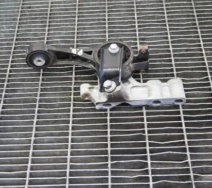 Lexus RX 450H Gearbox mount