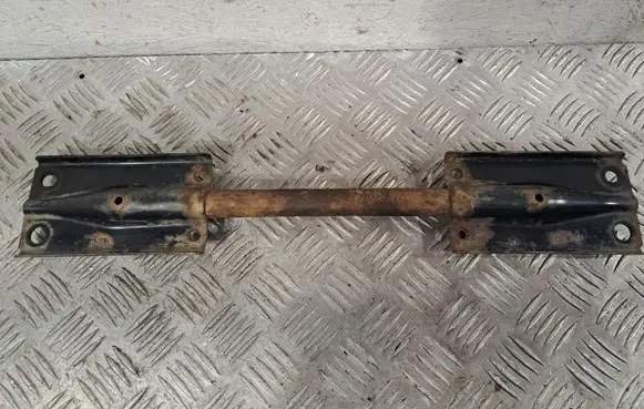 Toyota Avensis T270 Other under body part 5750102020