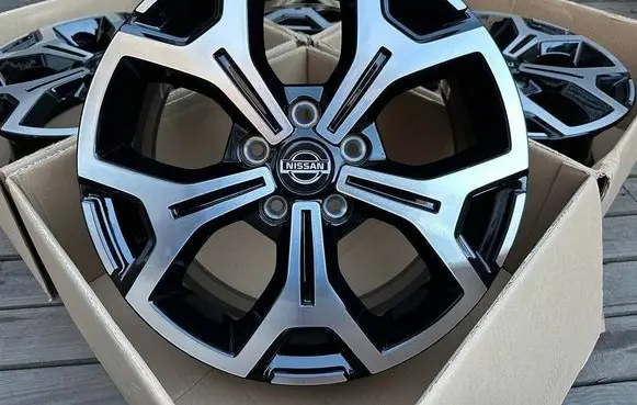 Nissan Serena R17 alloy rim 403006285R