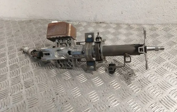 Steering wheel axle set
