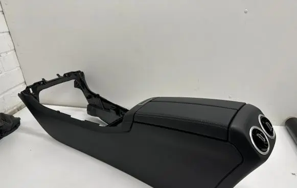 Mercedes-Benz CLA C118 X118 Armrest A1776802401