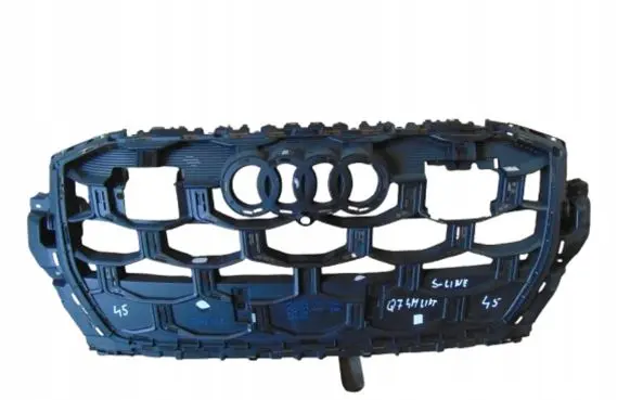Audi Q7 4M Front bumper upper radiator grill 4M0853651BD 4M0853651BM