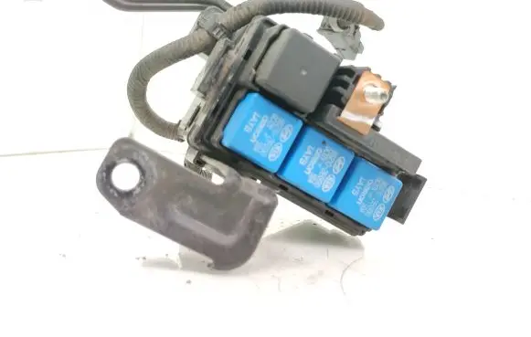 Hyundai i30 Fuse module 952102E000 1879001034