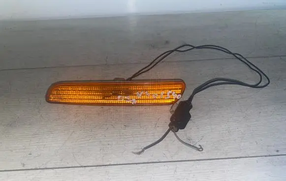 Volvo S40, V40 Front indicator light 30896799