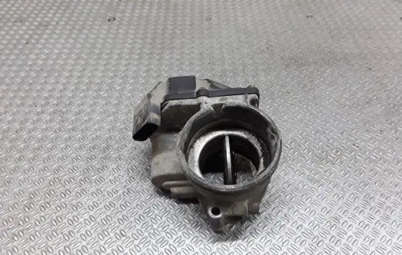 Volkswagen Caddy Throttle valve 03G128063A