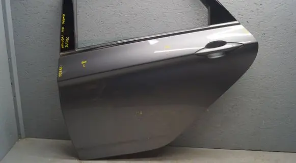 Hyundai i40 Rear door