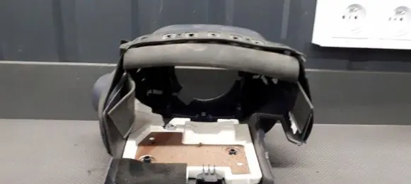 Peugeot 1007 Steering wheel trim 